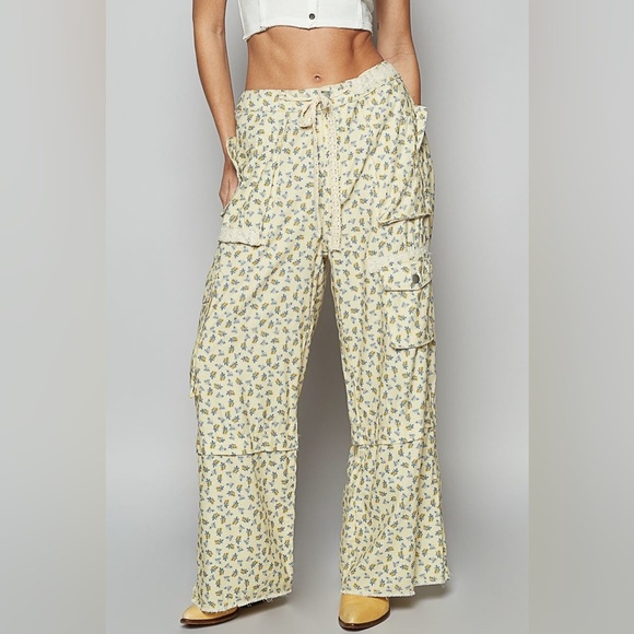 POL Pants - POL “ Threadway Twill “ Denim Cargo Pants | Vanilla Floral
